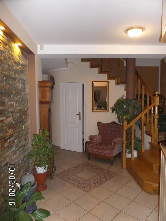 Willa Karis Warsaw Homestay